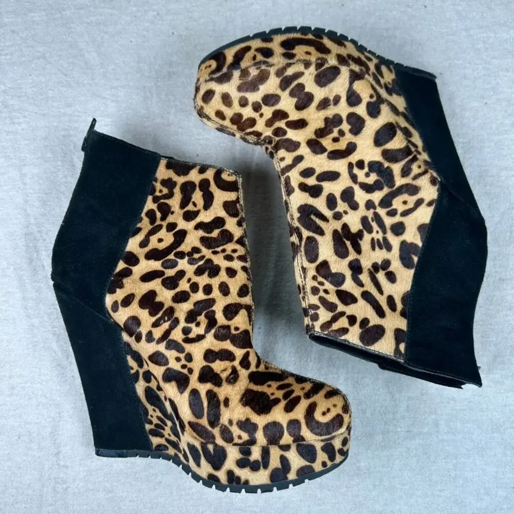 Kelsi Dagger Huette Leather Wedge‎ Platform Booties Size 8.5M Leopard Calf Hair